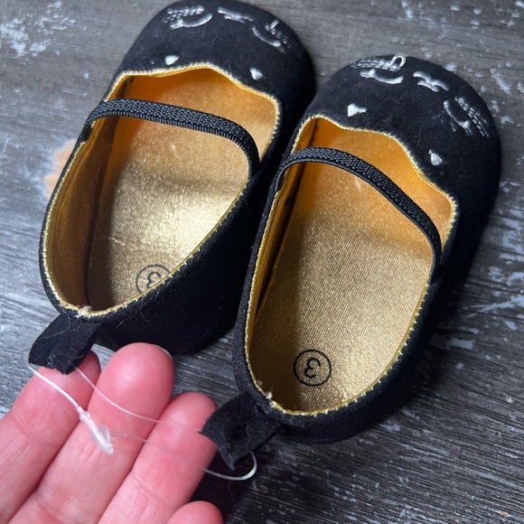 Cat Baby Shoes - Picture 2 of 3